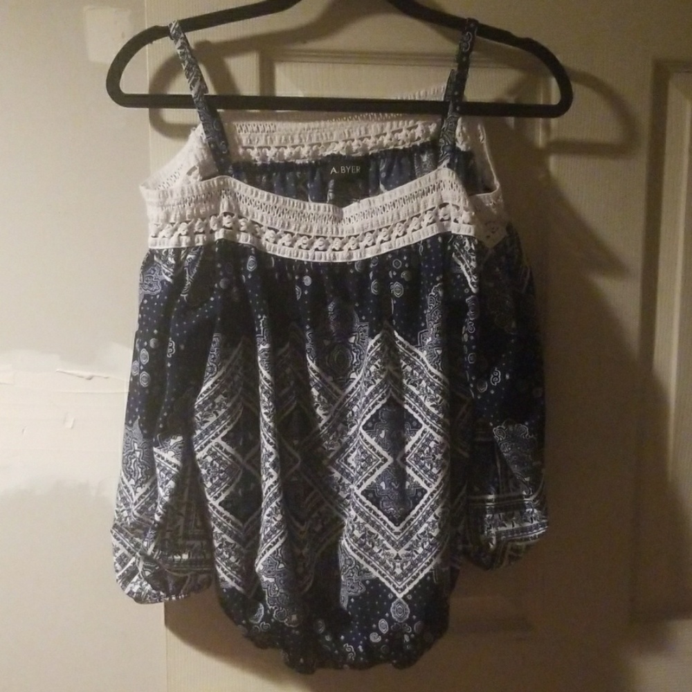 Straight-across Shirt